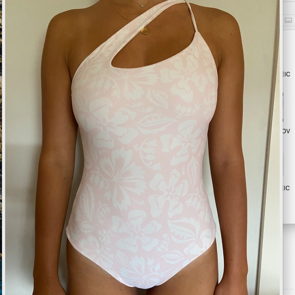 Mikoh Pahoa One Piece
